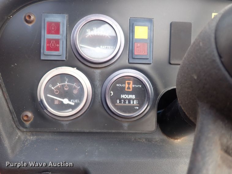 image for item MA9695 2006 Ditch Witch RT40  trencher