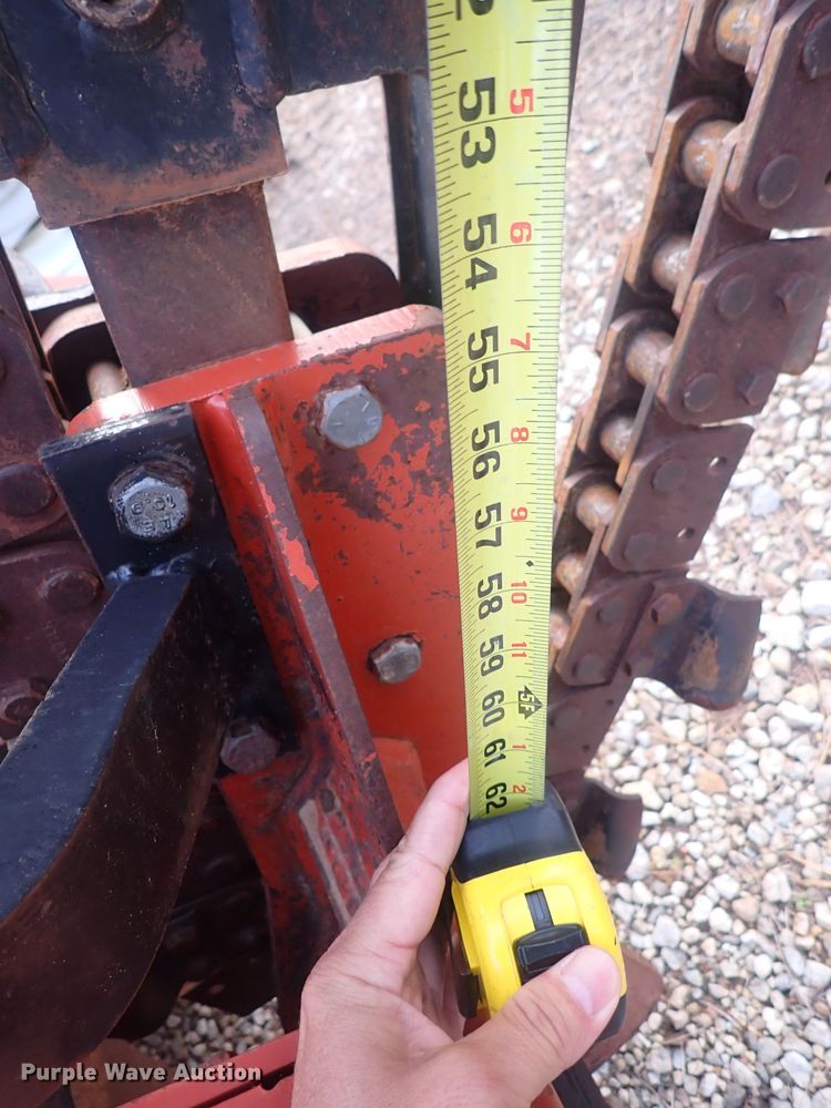 image for item MA9695 2006 Ditch Witch RT40  trencher