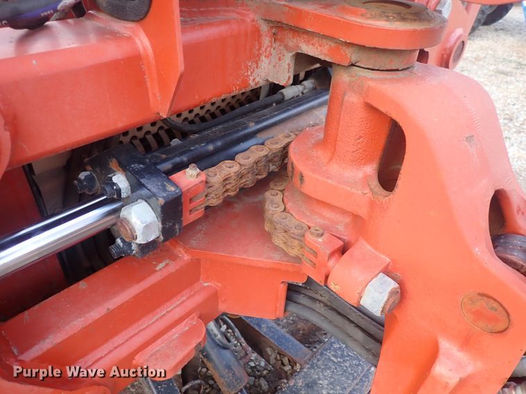 image for item MA9695 2006 Ditch Witch RT40  trencher