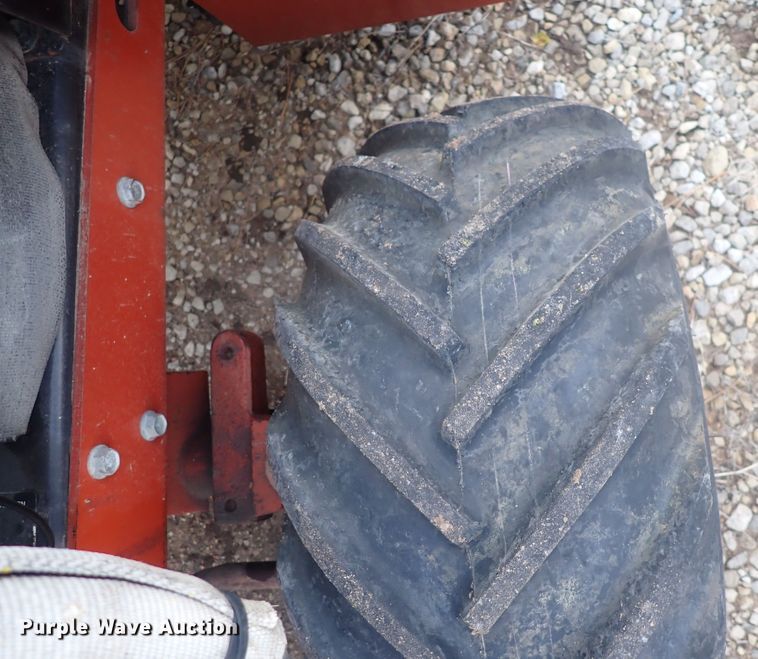 image for item MA9695 2006 Ditch Witch RT40  trencher