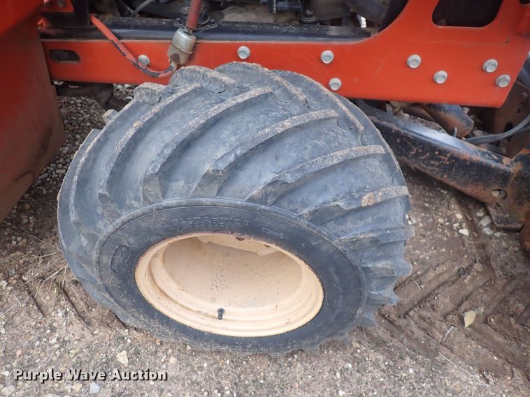 image for item MA9695 2006 Ditch Witch RT40  trencher