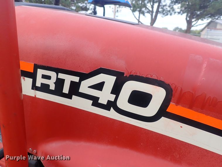 image for item MA9695 2006 Ditch Witch RT40  trencher