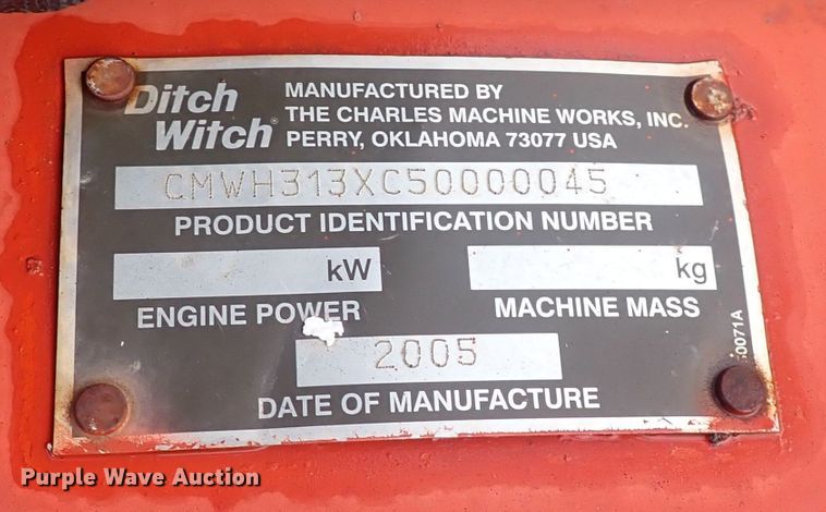 image for item MA9695 2006 Ditch Witch RT40  trencher