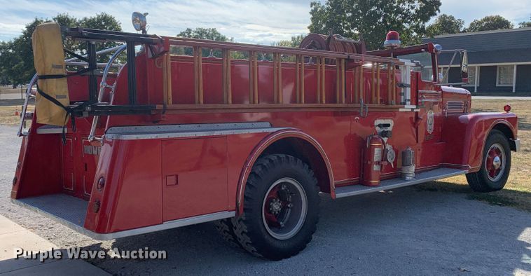 image for item MH9827 1955 Howe Defender HR-73  pumper fire truck