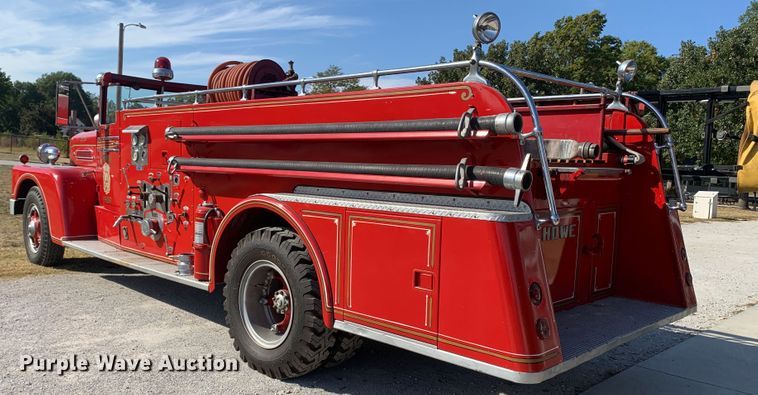 image for item MH9827 1955 Howe Defender HR-73  pumper fire truck