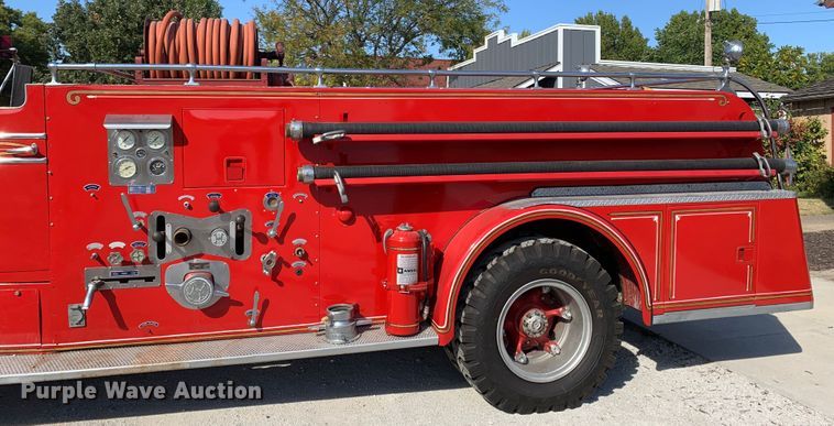 image for item MH9827 1955 Howe Defender HR-73  pumper fire truck