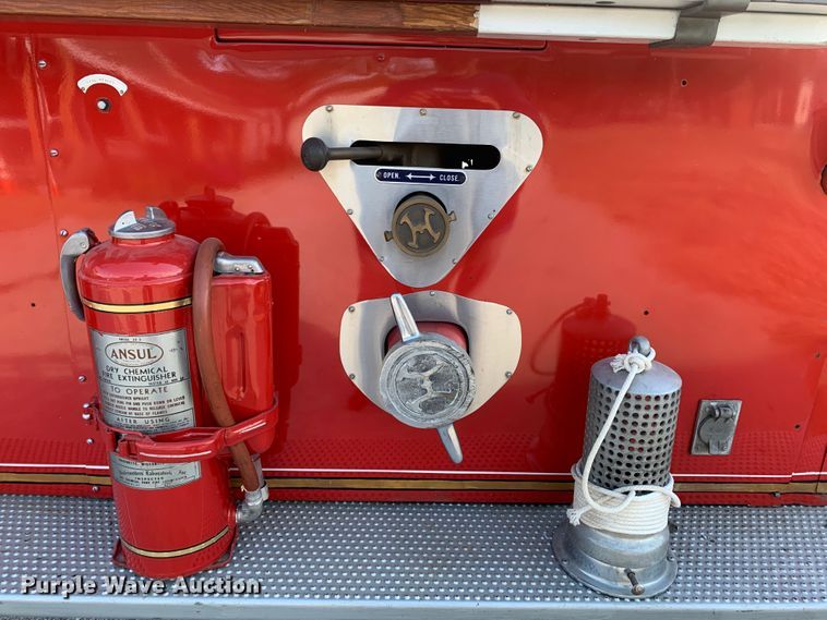 image for item MH9827 1955 Howe Defender HR-73  pumper fire truck