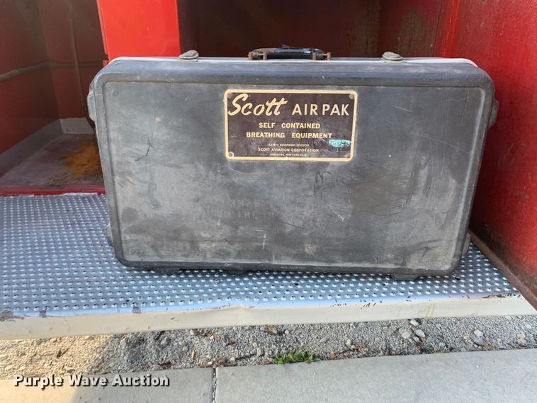 image for item MH9827 1955 Howe Defender HR-73  pumper fire truck