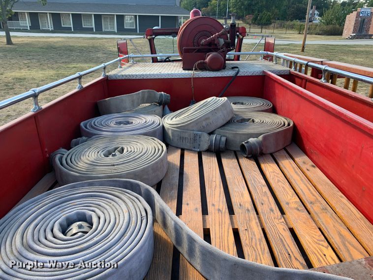 image for item MH9827 1955 Howe Defender HR-73  pumper fire truck