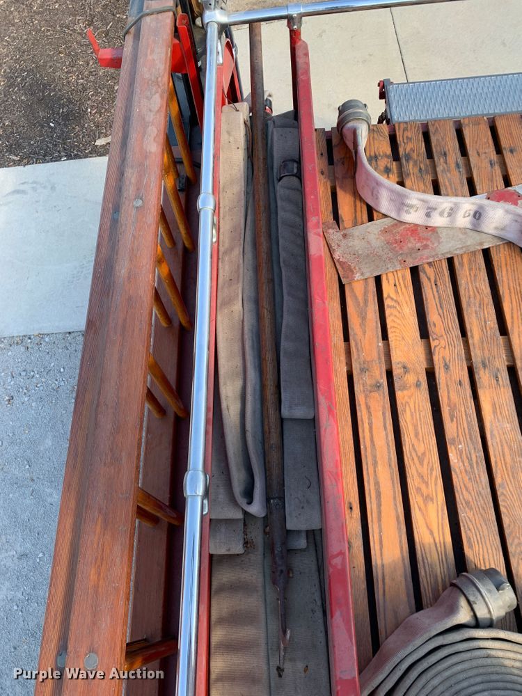 image for item MH9827 1955 Howe Defender HR-73  pumper fire truck