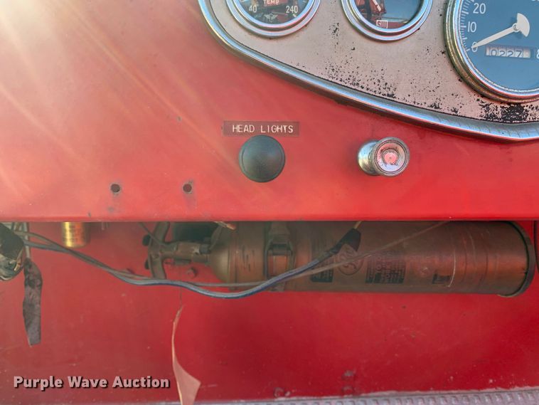 image for item MH9827 1955 Howe Defender HR-73  pumper fire truck