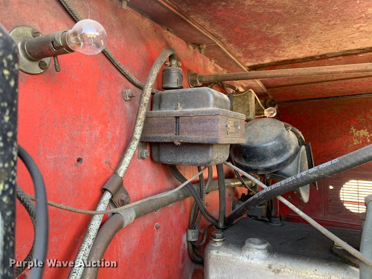 image for item MH9827 1955 Howe Defender HR-73  pumper fire truck