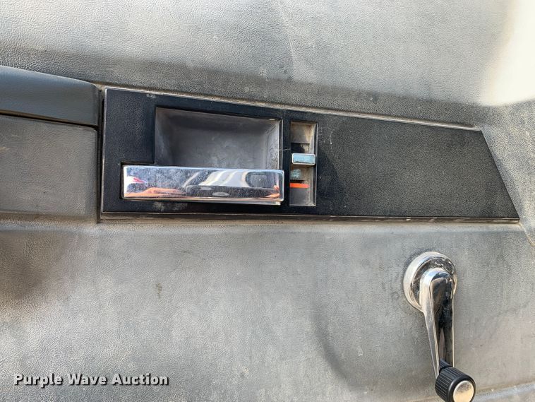 image for item MH9837 1996 GMC TopKick C6500  dump flatbed truck