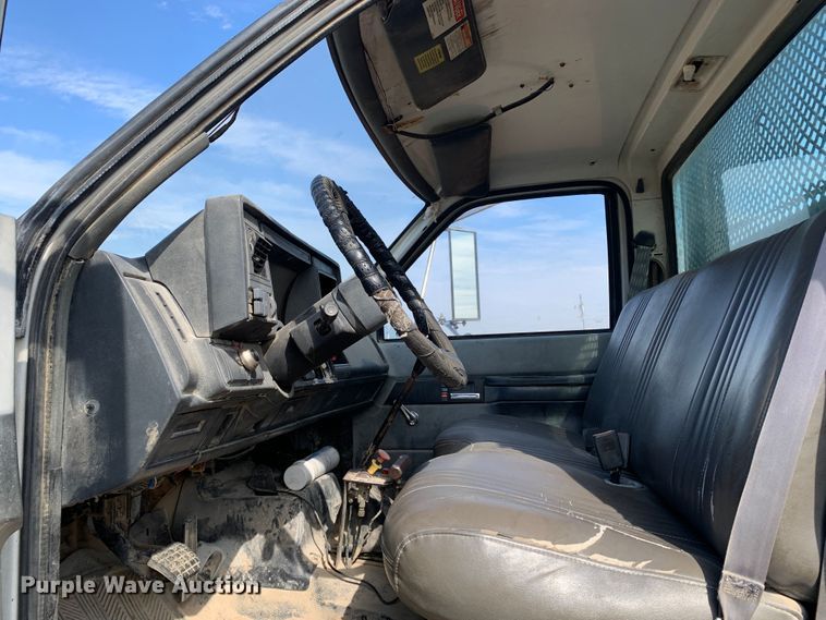 image for item MH9837 1996 GMC TopKick C6500  dump flatbed truck