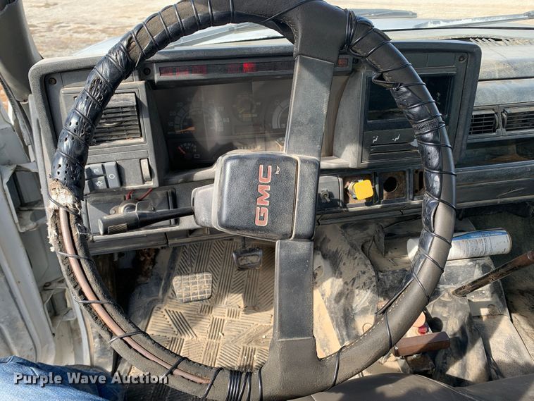 image for item MH9837 1996 GMC TopKick C6500  dump flatbed truck