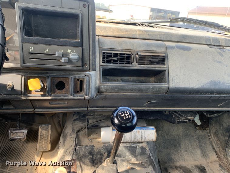 image for item MH9837 1996 GMC TopKick C6500  dump flatbed truck