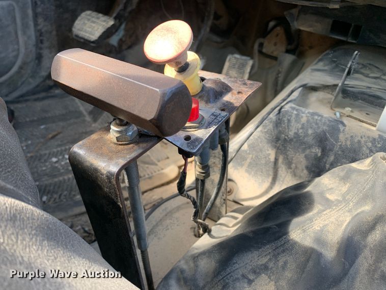 image for item MH9837 1996 GMC TopKick C6500  dump flatbed truck