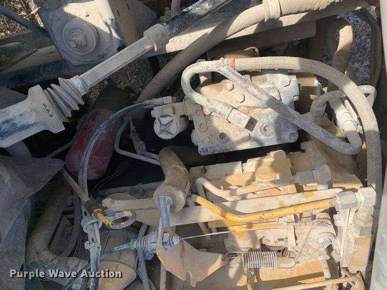 image for item MH9837 1996 GMC TopKick C6500  dump flatbed truck