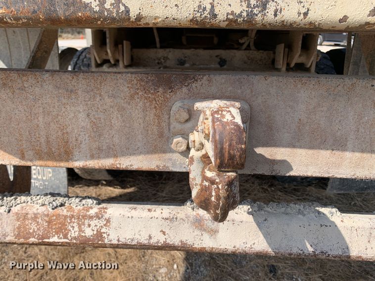 image for item MH9837 1996 GMC TopKick C6500  dump flatbed truck