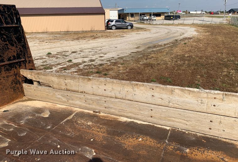 image for item MH9837 1996 GMC TopKick C6500  dump flatbed truck