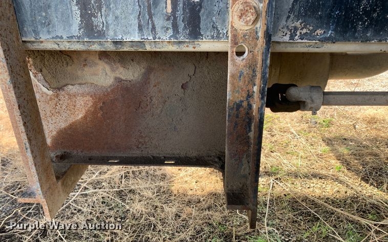 image for item MH9837 1996 GMC TopKick C6500  dump flatbed truck