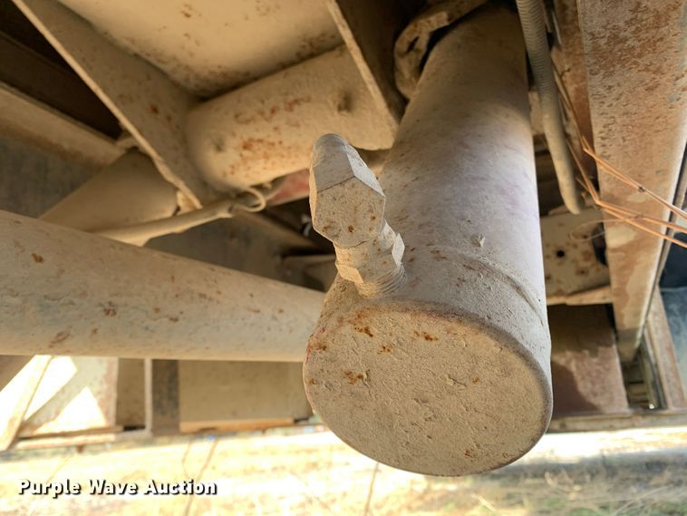 image for item MH9837 1996 GMC TopKick C6500  dump flatbed truck