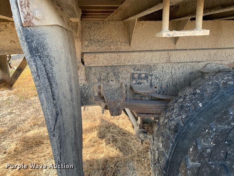 image for item MH9837 1996 GMC TopKick C6500  dump flatbed truck