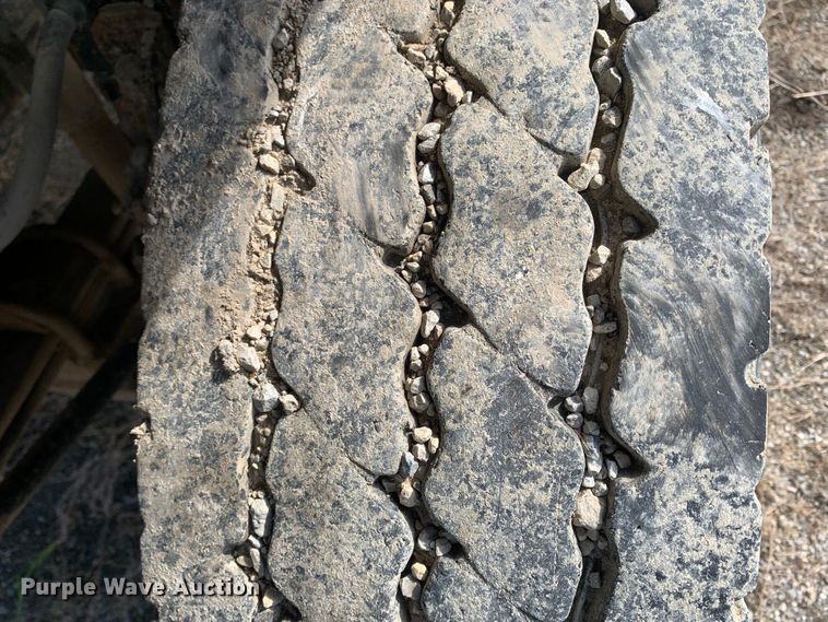 image for item MH9837 1996 GMC TopKick C6500  dump flatbed truck