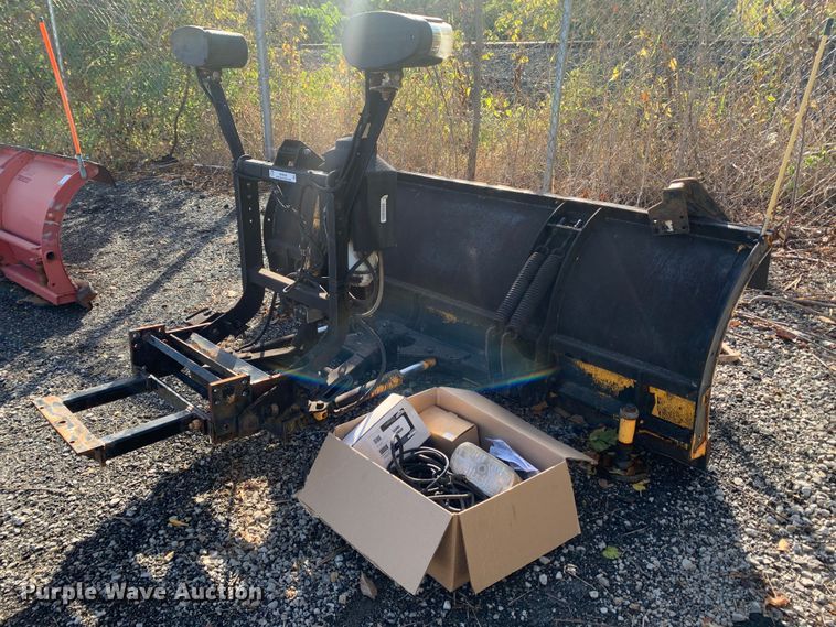 image for item MH9838 2016 Meyers LP-8  snow plow