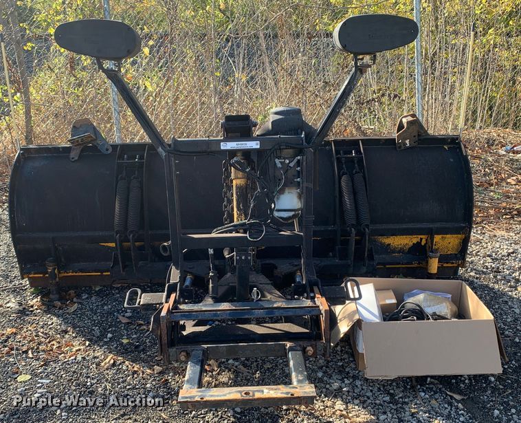 image for item MH9838 2016 Meyers LP-8  snow plow