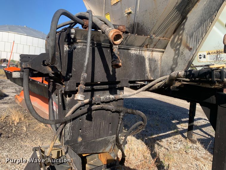 image for item MH9839 2013 Swenson EV-100 10-84-48  spreader