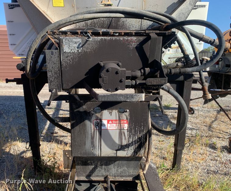 image for item MH9839 2013 Swenson EV-100 10-84-48  spreader