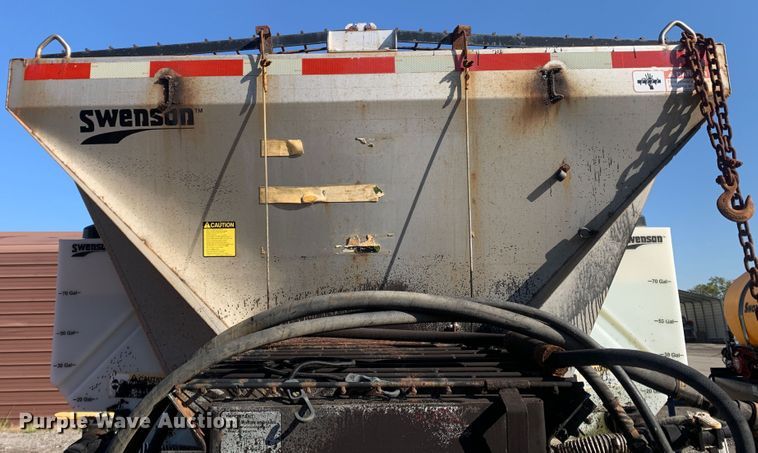 image for item MH9839 2013 Swenson EV-100 10-84-48  spreader