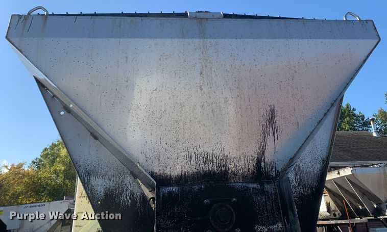 image for item MH9839 2013 Swenson EV-100 10-84-48  spreader