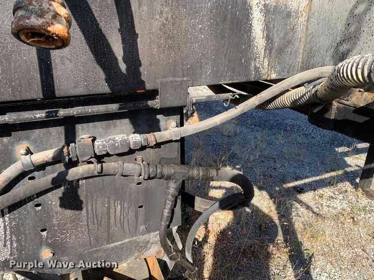 image for item MH9839 2013 Swenson EV-100 10-84-48  spreader