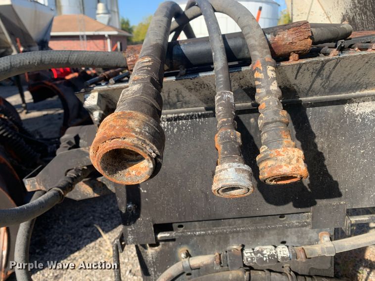 image for item MH9839 2013 Swenson EV-100 10-84-48  spreader