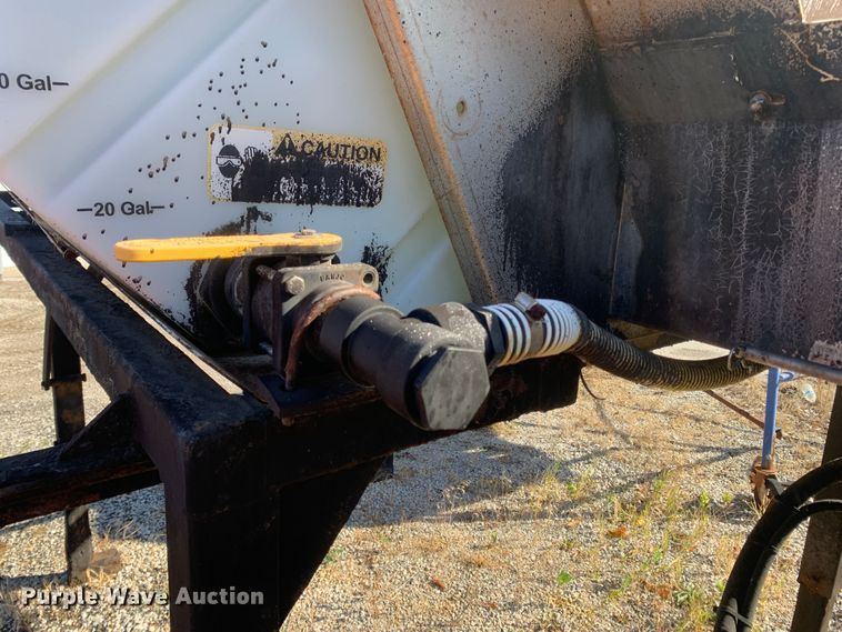 image for item MH9839 2013 Swenson EV-100 10-84-48  spreader