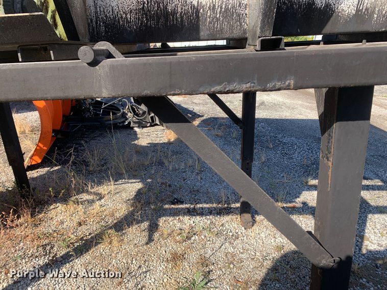 image for item MH9839 2013 Swenson EV-100 10-84-48  spreader