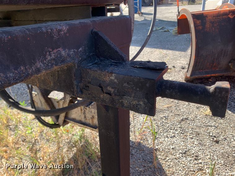 image for item MH9839 2013 Swenson EV-100 10-84-48  spreader