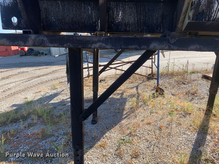 image for item MH9839 2013 Swenson EV-100 10-84-48  spreader