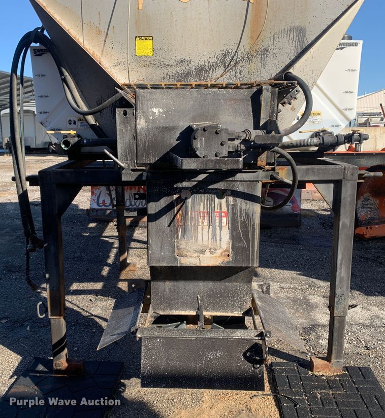 image for item MH9840 2014 Swenson EV-100 10-84-48  spreader