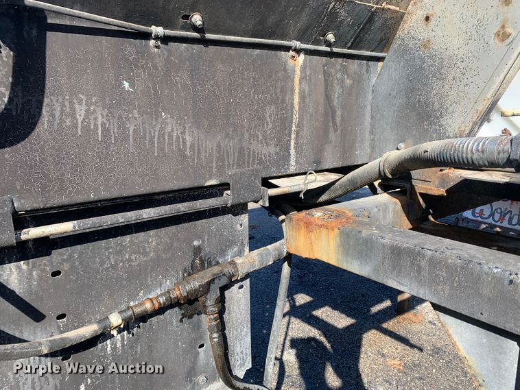 image for item MH9840 2014 Swenson EV-100 10-84-48  spreader