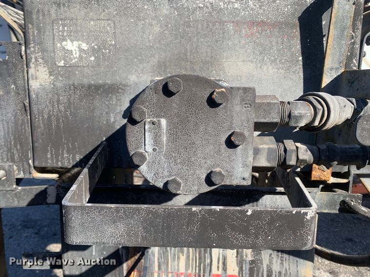 image for item MH9840 2014 Swenson EV-100 10-84-48  spreader