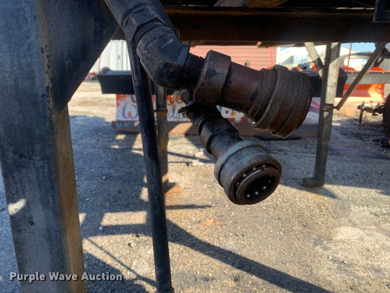 image for item MH9840 2014 Swenson EV-100 10-84-48  spreader