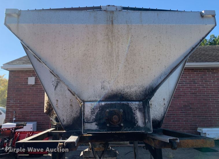 image for item MH9840 2014 Swenson EV-100 10-84-48  spreader