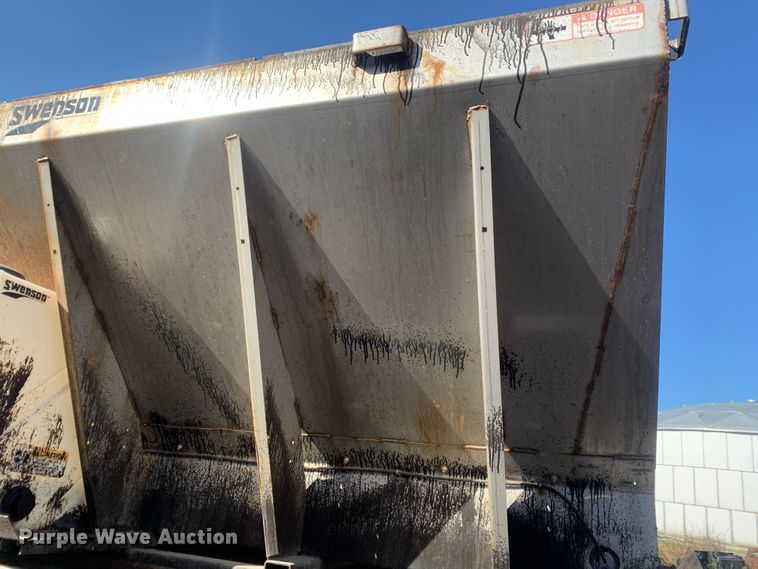 image for item MH9840 2014 Swenson EV-100 10-84-48  spreader