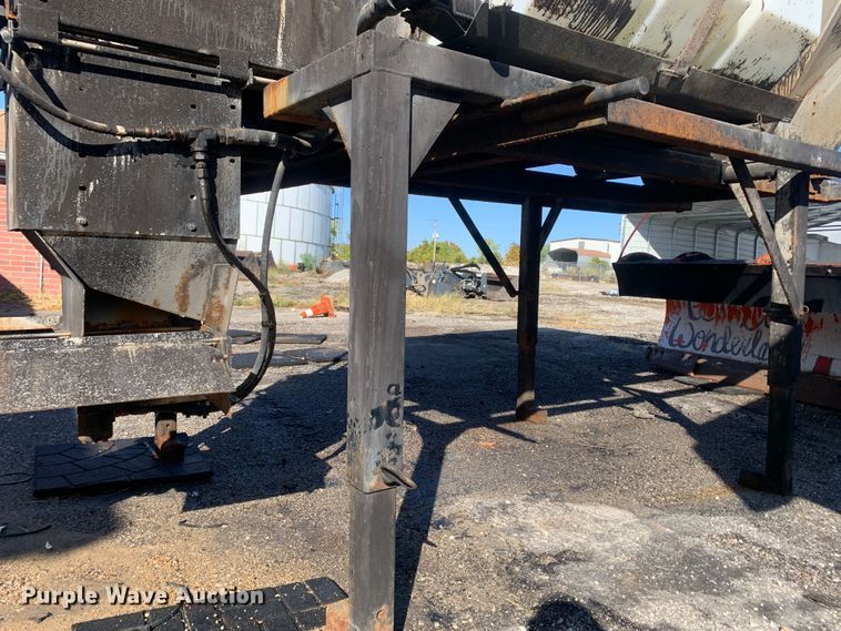 image for item MH9840 2014 Swenson EV-100 10-84-48  spreader