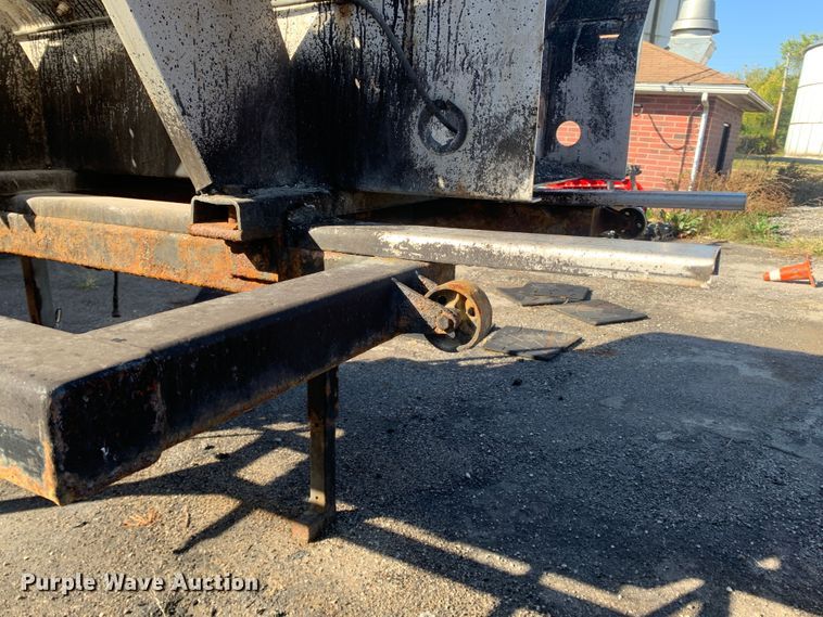 image for item MH9840 2014 Swenson EV-100 10-84-48  spreader