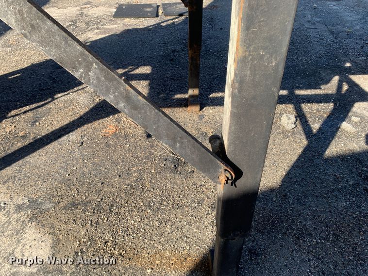 image for item MH9840 2014 Swenson EV-100 10-84-48  spreader