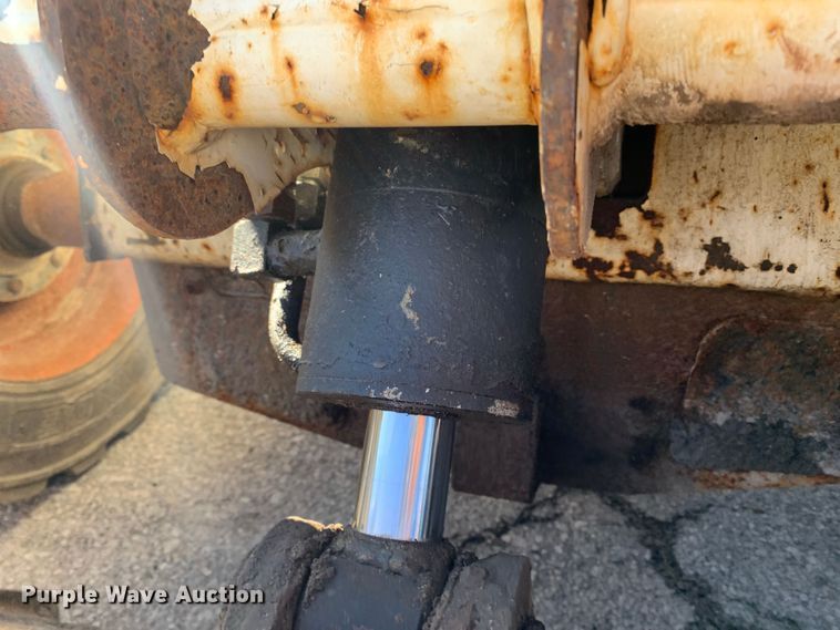 image for item MH9841 1997 Bobcat 773  skid steer loader